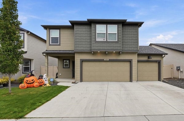 3717 S CLINTON RD, SPOKANE, WA 99206 - Image 9e2ce38fa705e94cfd06fb5397ba32cd/1084211679