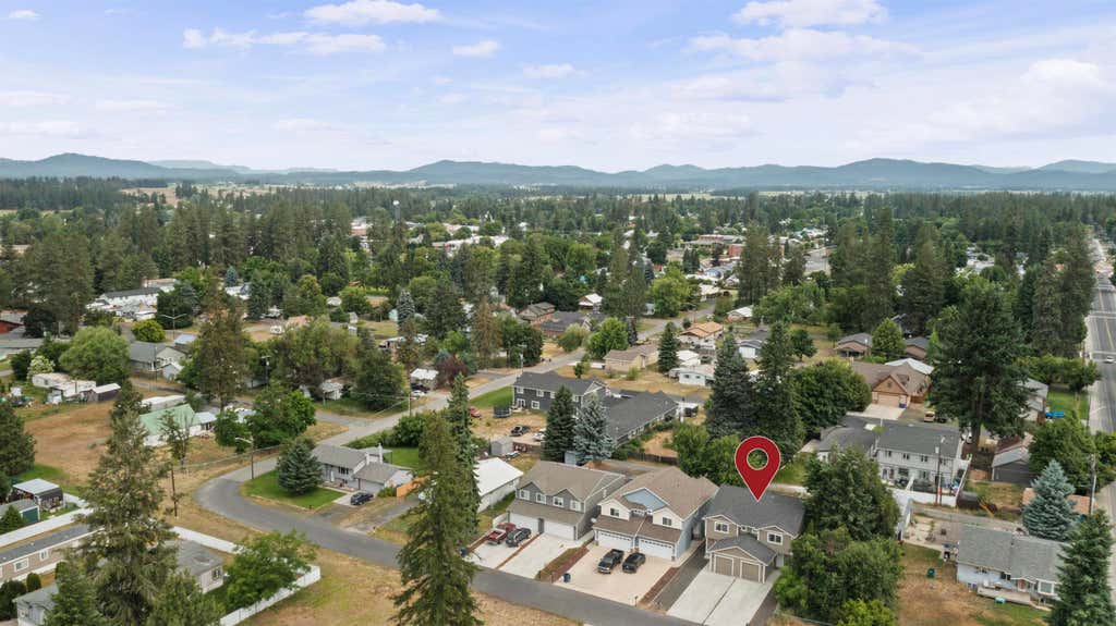 Photo of 419 E E St, Deer Park, WA 99006 (MLS # 202620136)
