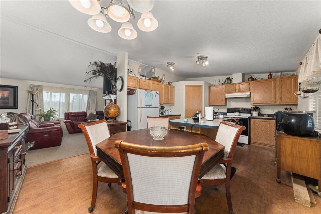 Photo of 503 W Bridges Rd, Deer Park, WA 99006 (MLS # 202622774)