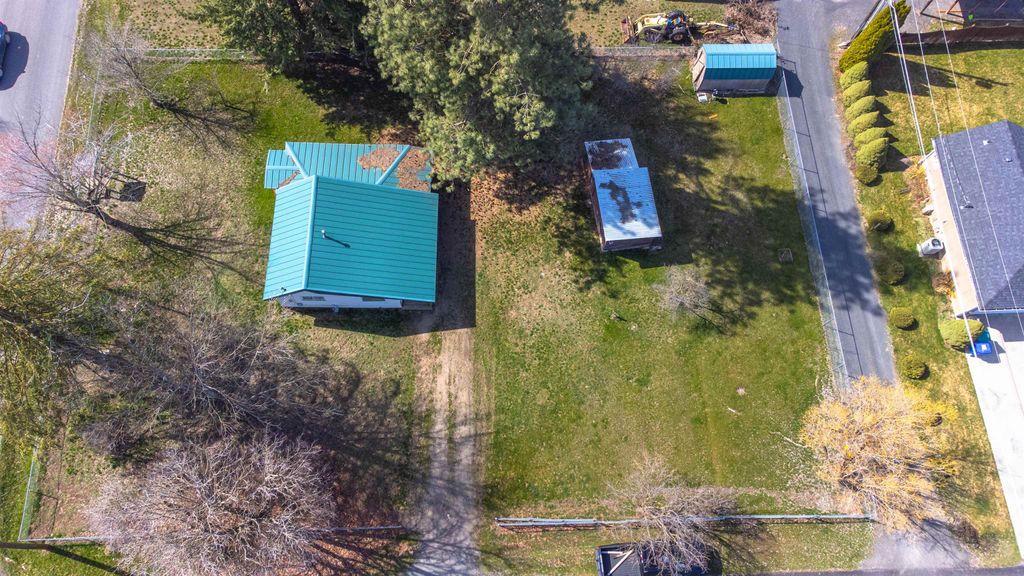 Photo of 323 E D St, Deer Park, WA 99006 (MLS # 202614023)