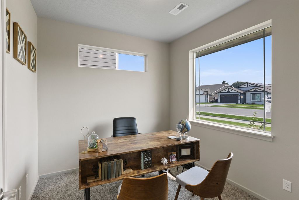 Photo of 503 N Arc Ct, Spokane Valley, WA 99016 (MLS # 202616336)