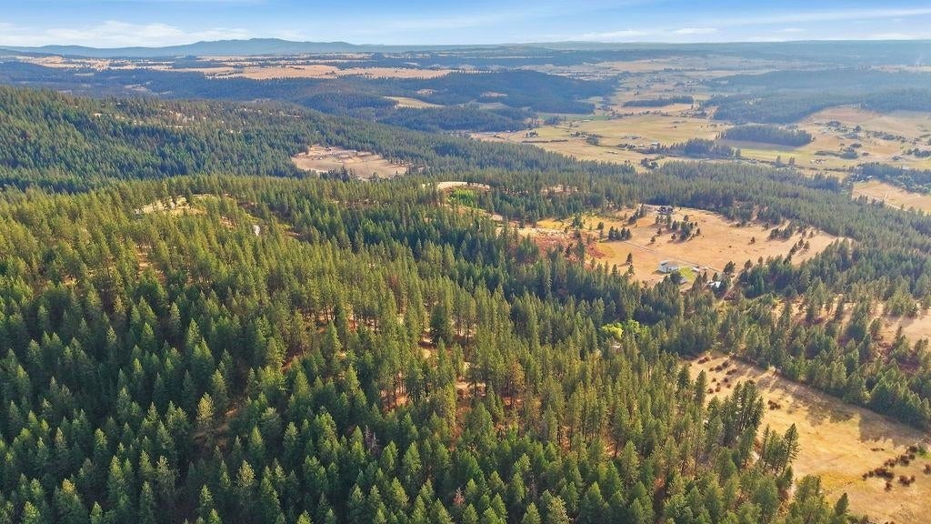 Photo of NKA Timberlane Cir, Spokane, WA 99021 (MLS # 202624342)