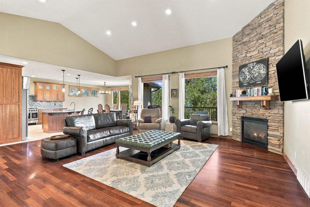Photo of 810 W Willapa Ave, Spokane, WA 99224 (MLS # 202625538)