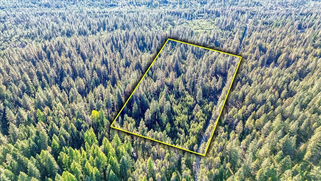 Photo of NKN Bear Tooth Rd, Newport, WA 99156 (MLS # 202525534)
