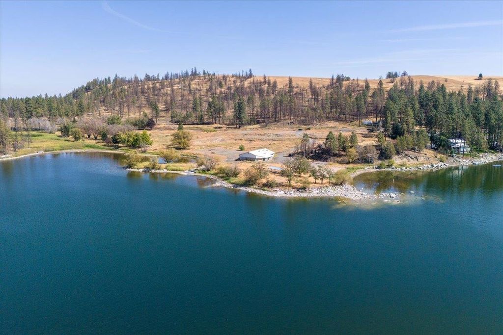 Photo of 9212 S Silver Lake Rd, Medical Lake, WA 99022 (MLS # 202615635)