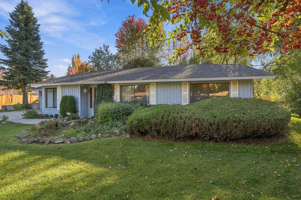 Photo of 2110 E 56th Ct, Spokane, WA 99223 (MLS # 202625830)