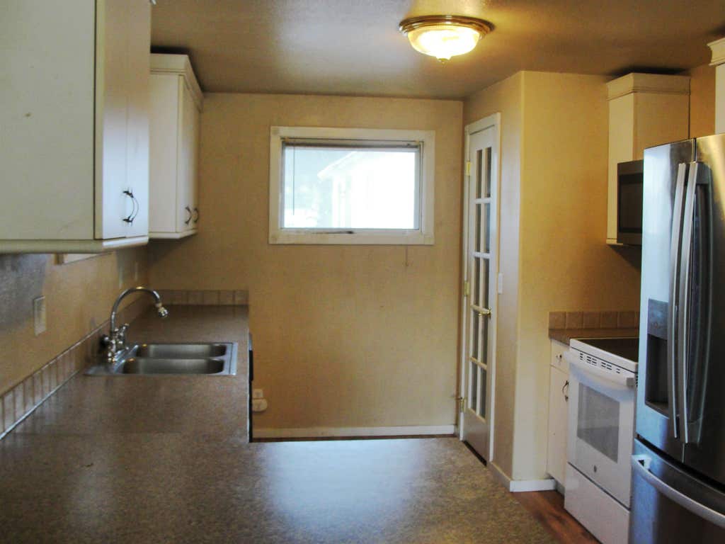 Photo of 1804 E Wabash Ave, Spokane, WA 99207 (MLS # 202622899)