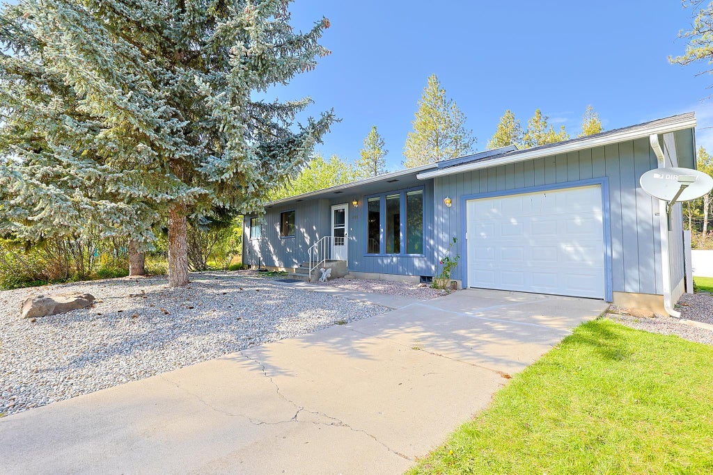 Photo of 1125 E Evergreen Dr, Medical Lake, WA 99022 (MLS # 202624585)