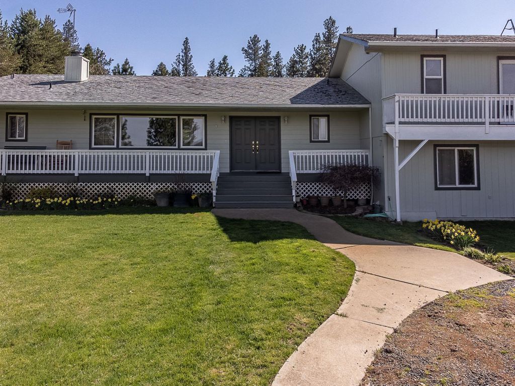 Photo of 21 W Chattaroy Rd, Colbert, WA 99005 (MLS # 202616279)