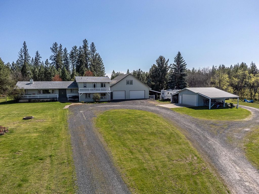 Photo of 21 W Chattaroy Rd, Colbert, WA 99005 (MLS # 202616279)
