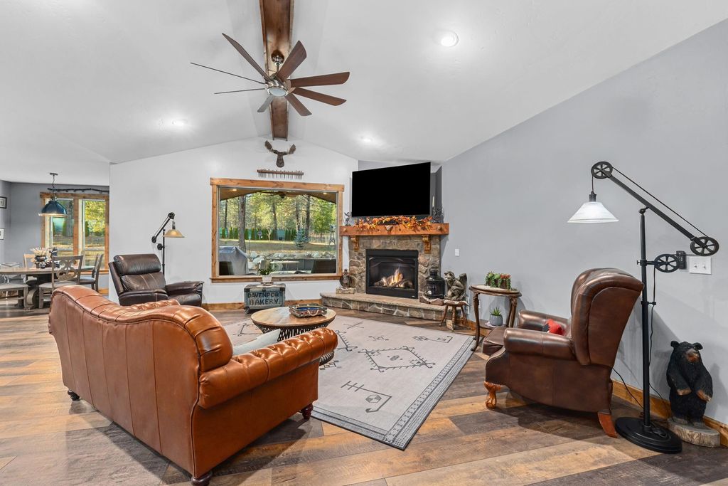 Photo of 28615 N Milan Rd, Chattaroy, WA 99003 (MLS # 202527280)