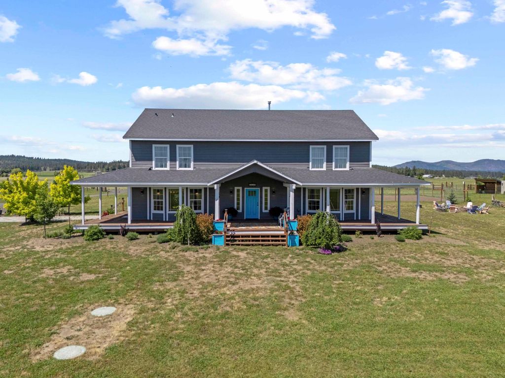 Photo of 6730 W Cross Cut Rd, Deer Park, WA 99006 (MLS # 202525530)