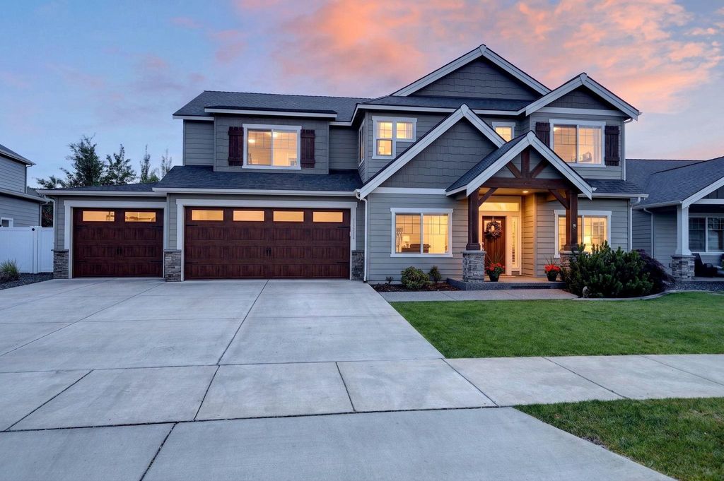 Photo of 19650 E Kalama Ave, Liberty Lake, WA 99016 (MLS # 202619302)