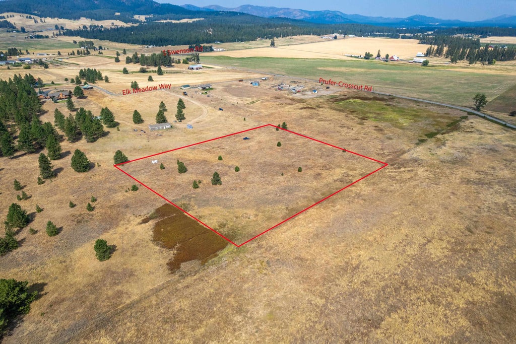 Photo of 5191 B Elk Meadow Way, Deer Park, WA 99206 (MLS # 202623396)