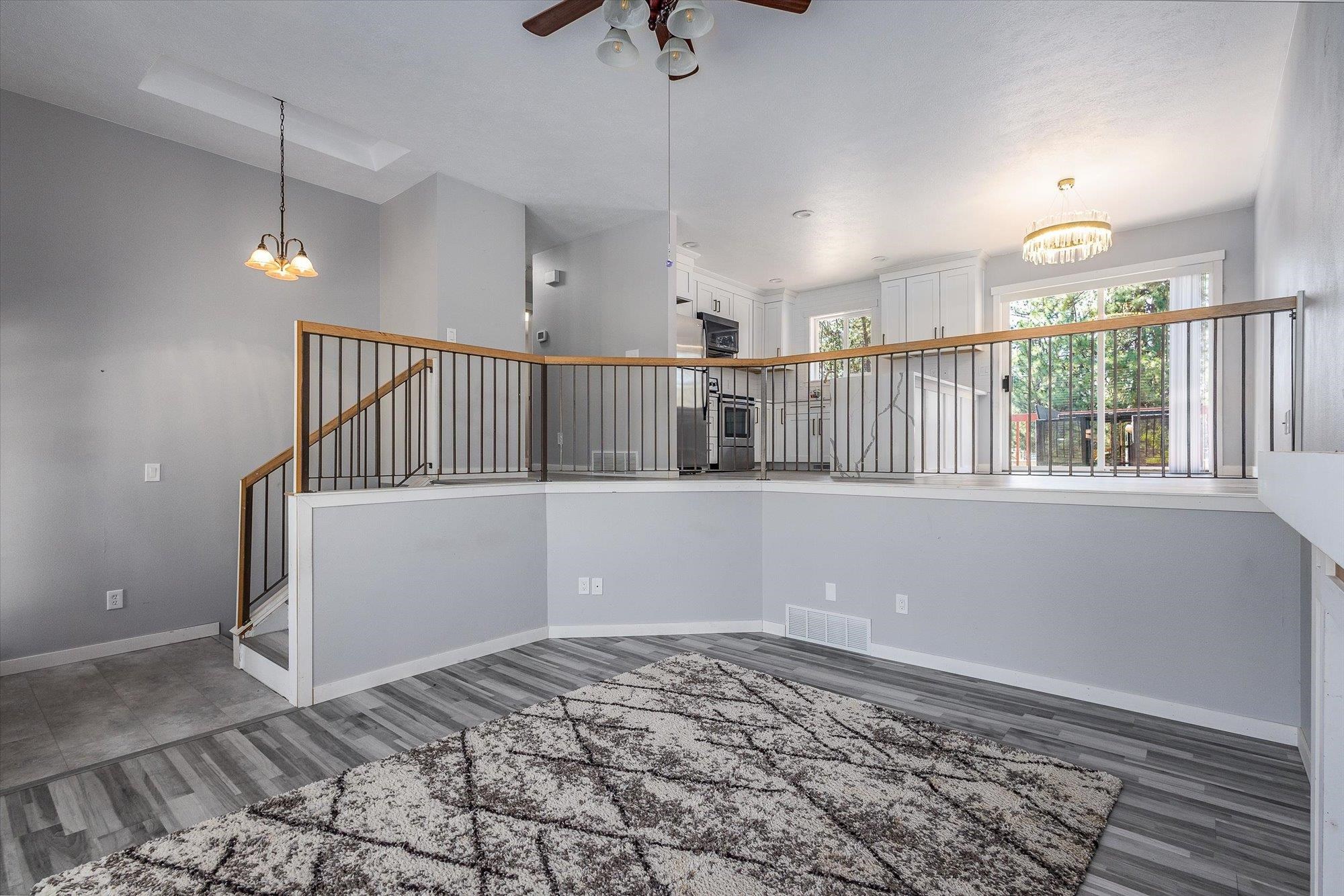 Photo 5 of 29 of 17105 N Wylie Dr house
