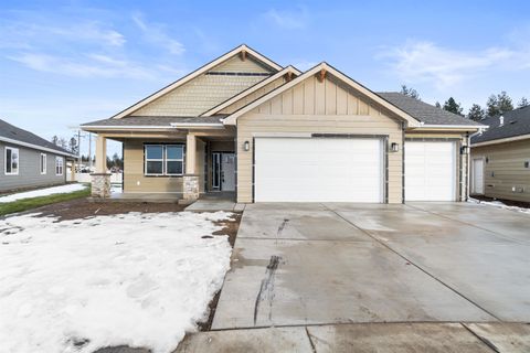 Photo of 12237 N VALENCIA Ave, Spokane, WA 99218 (MLS # 202613614)