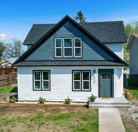 Photo of 2434 E Wiscomb St, Spokane, WA 99207 (MLS # 202616608)