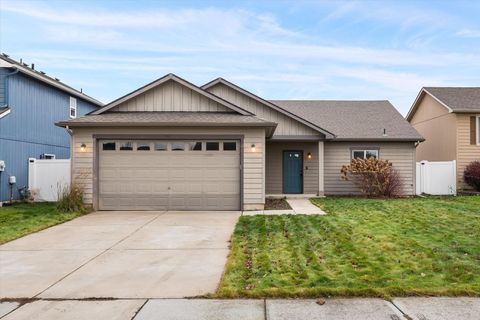 Photo of 1910 W Maxine Ave, Spokane, WA 99208 (MLS # 202527645)