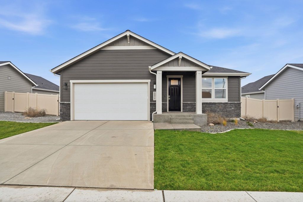 Photo of 1231 N High Desert Dr, Deer Park, WA 99006 (MLS # 202614533)