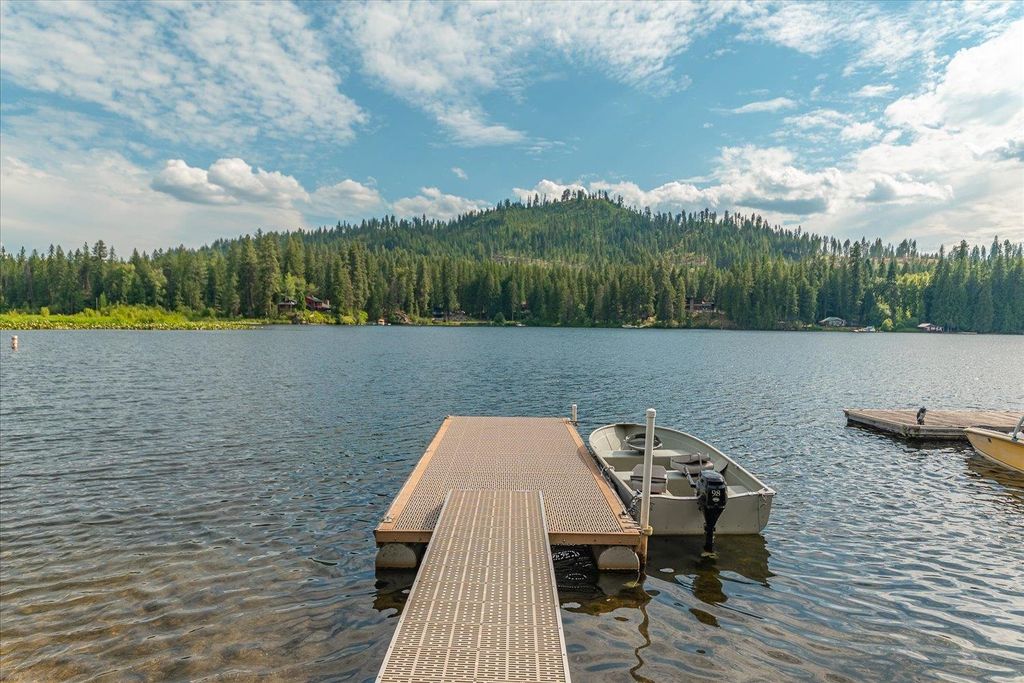 Photo of 91 Viewpoint Rd, Newport, WA 99156 (MLS # 202621162)