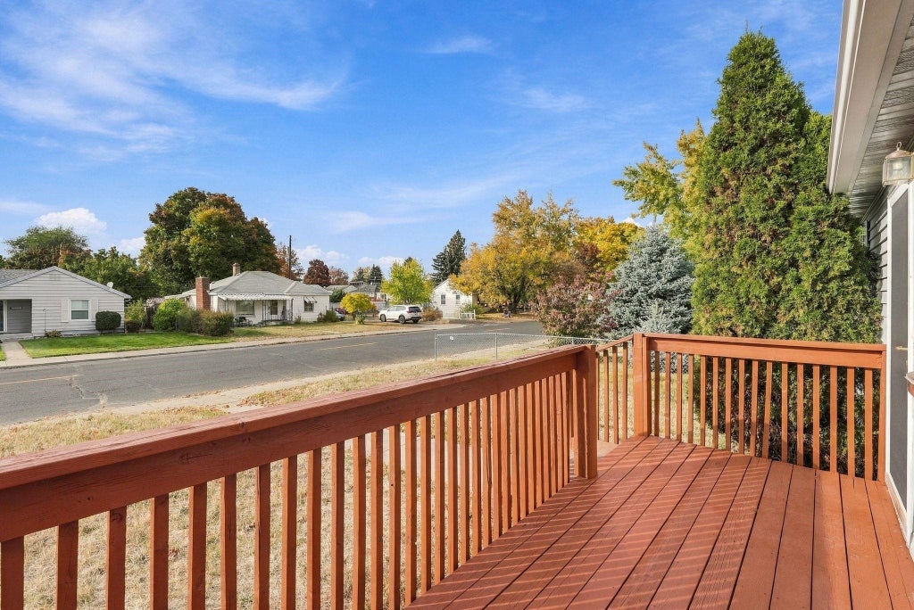 Photo of 5008 N Belt St, Spokane, WA 99205 (MLS # 202626098)