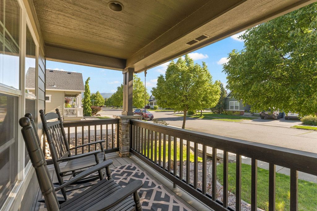 Photo of 1790 N Winchester St, Liberty Lake, WA 99019 (MLS # 202525536)