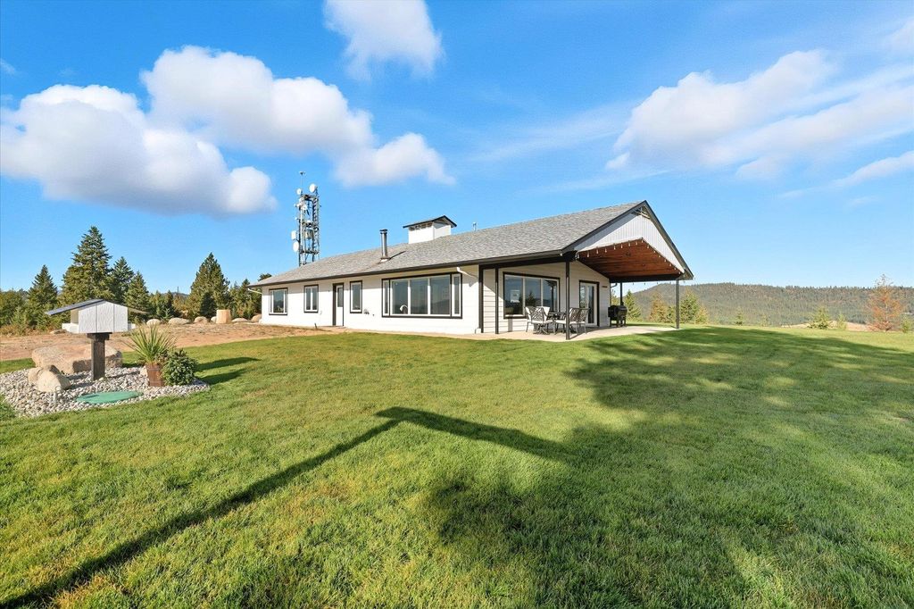 Photo of 4746 Furze Rd, Clayton, WA 99110 (MLS # 202525460)