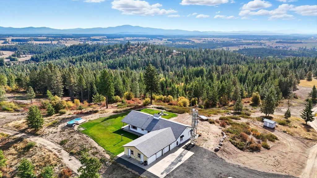 Photo of 4746 Furze Rd, Clayton, WA 99110 (MLS # 202525460)