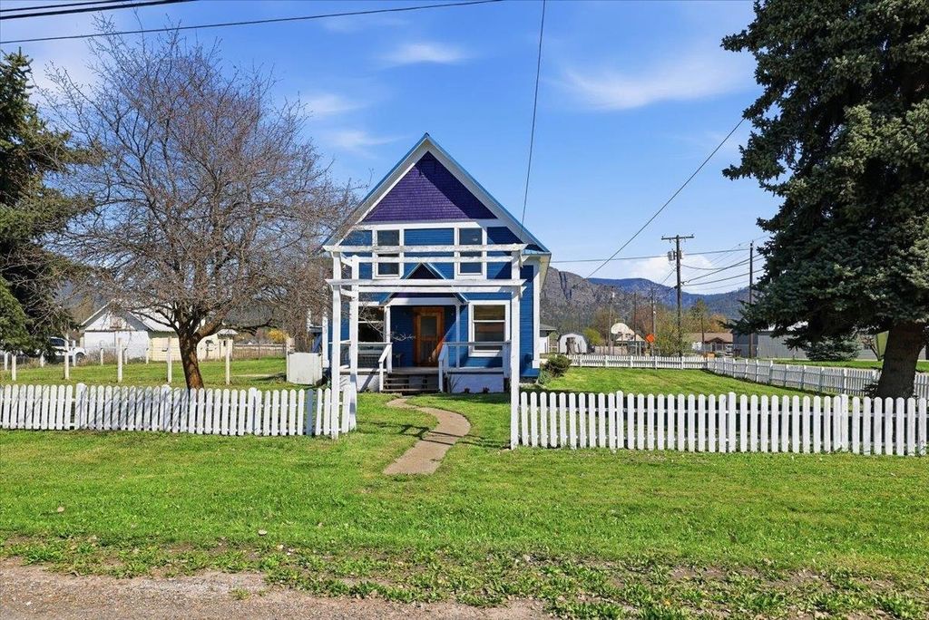 Photo of 707 S 2nd W St, Chewelah, WA 99109 (MLS # 202616121)