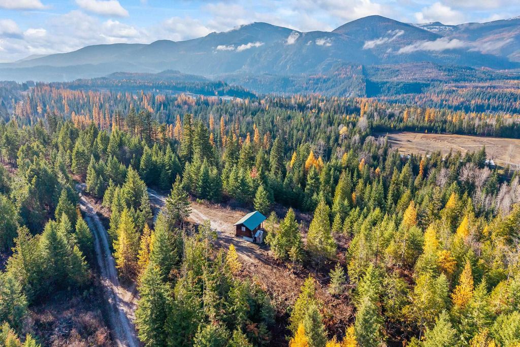 Photo of NKA Highway 31 Hwy, Metaline Falls, WA 99153 (MLS # 202616462)
