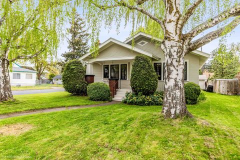 Photo of 2803 W Fairview Ave, Spokane, WA 99205 (MLS # 202616947)