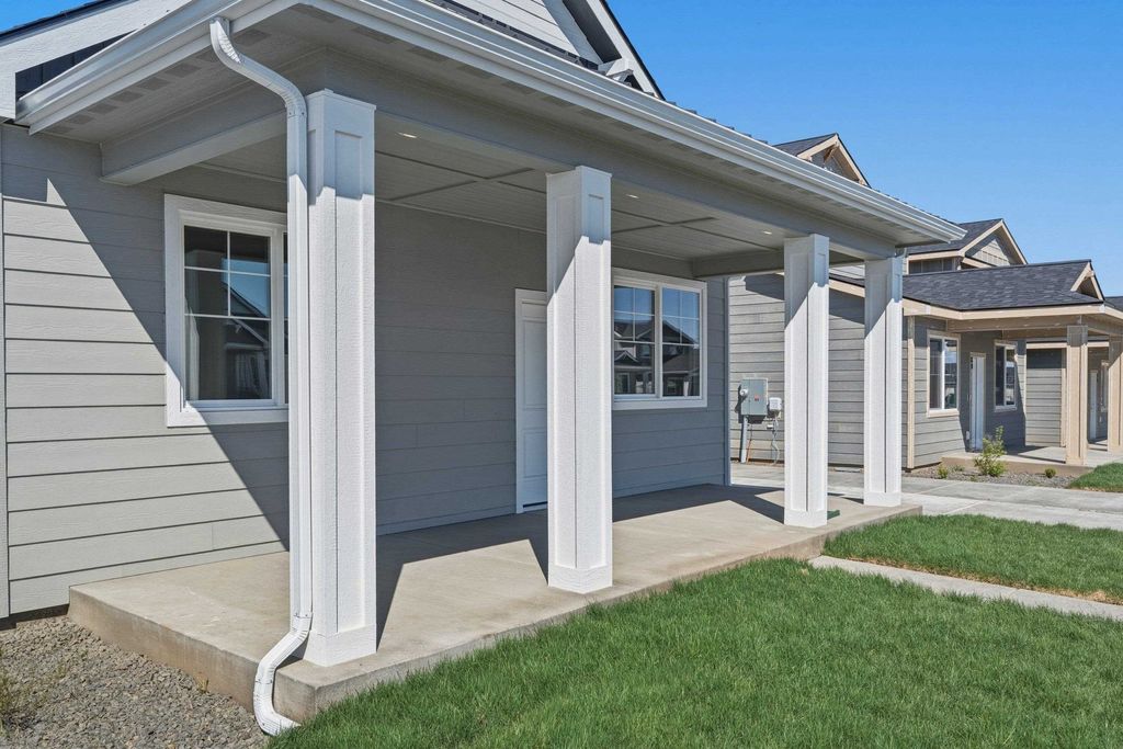 Photo of 52 S Treeline St, Airway Heights, WA 99001 (MLS # 202616320)