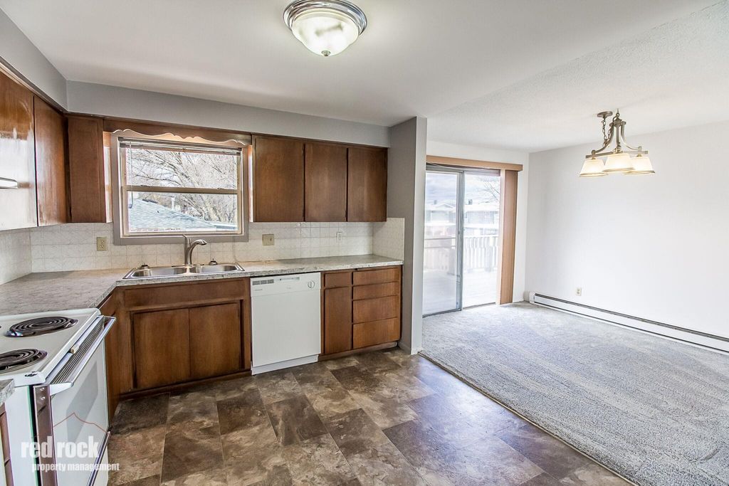 Photo of 405 E Dalke Ave, Spokane, WA 99208 (MLS # 202610868)