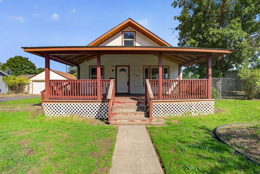 Photo of 1105 E Olympic Ave, Spokane, WA 99207 (MLS # 202624467)