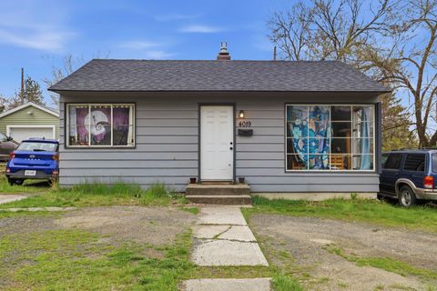 Photo of 4019 W Francis Ave, Spokane, WA 99205 (MLS # 202615688)