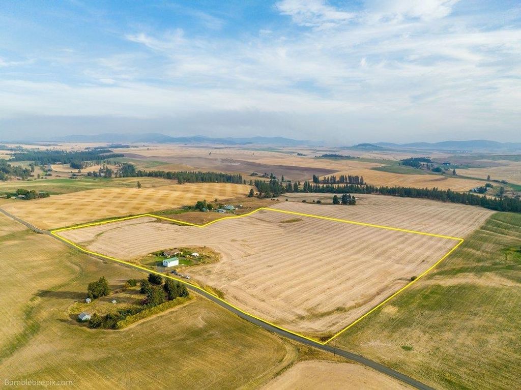 Photo of 22810 E Rockford Idaho Rd, Rockford, WA 99030 (MLS # 202616600)