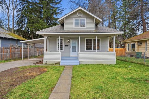 Photo of 2618 E Hartson Ave, Spokane, WA 99202 (MLS # 202614147)
