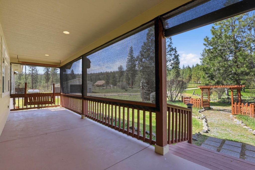 Photo of 5910 N Garfield Rd, Spokane, WA 99224 (MLS # 202616345)