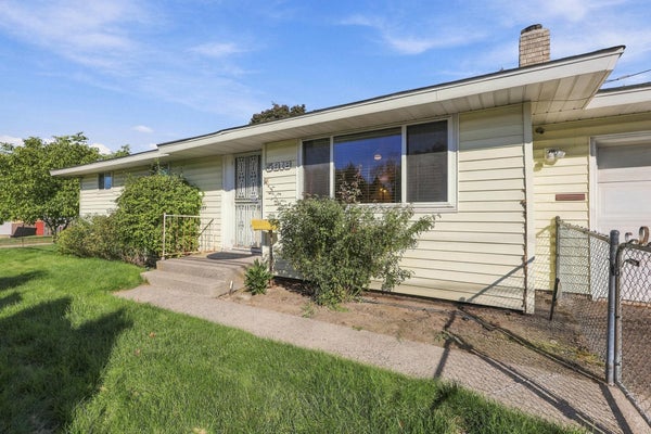 5818 N CRESTLINE ST, SPOKANE, WA 99208 - Image a98d8f215e940edca3c53609ded57bd2/4135985258