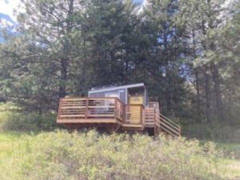 Photo of 137 Matsen Creek Rd, Kettle Falls, WA 99141 (MLS # 202613524)