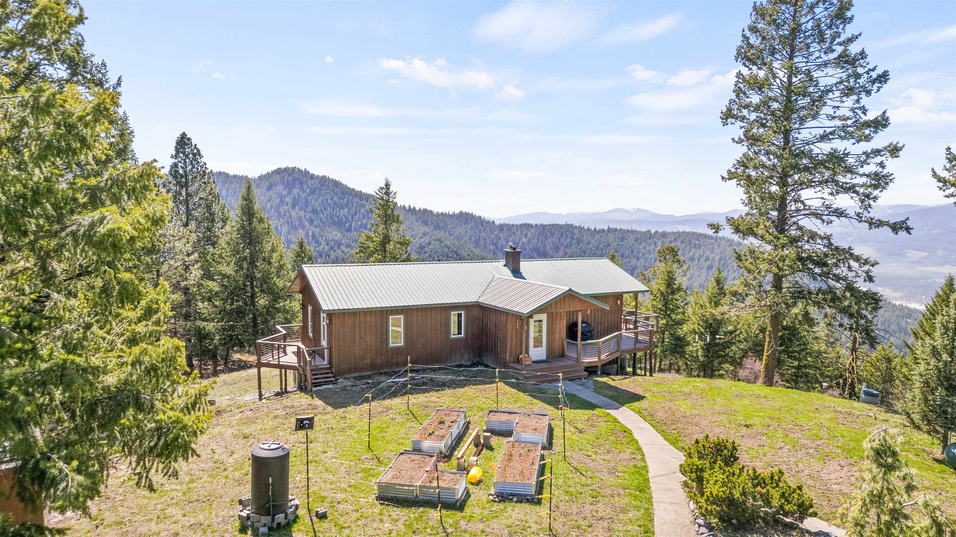 Photo 1 of 50 — 1295 Mingo Mountain Rd, Kettle Falls, WA 99141
