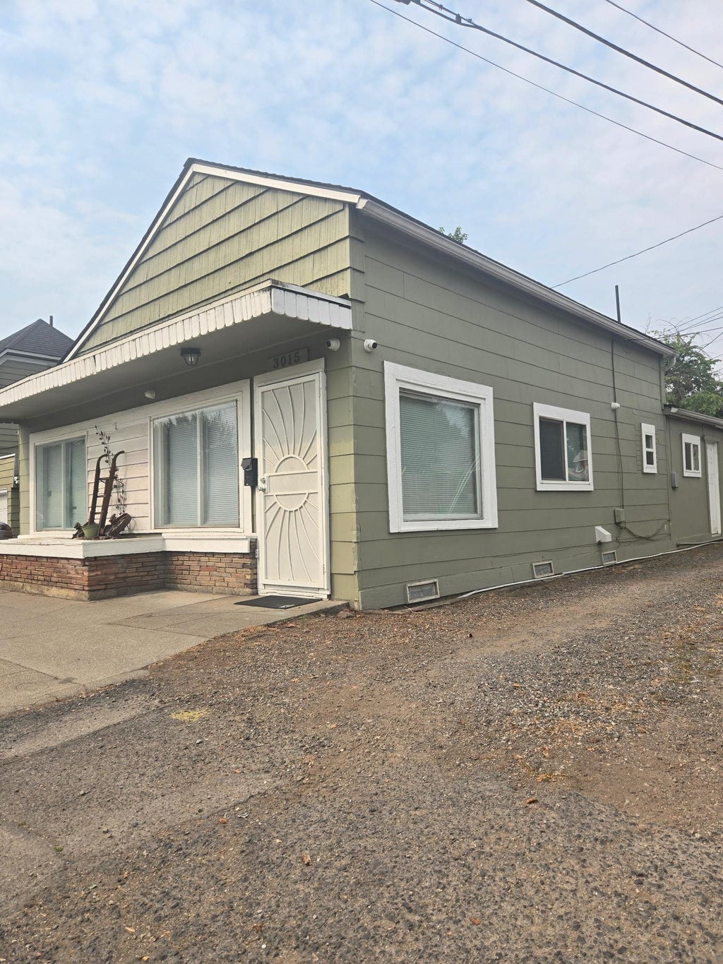 Photo of 3015 &amp; 3015 1/2 N Post St, Spokane, WA 99205 (MLS # 202622351)