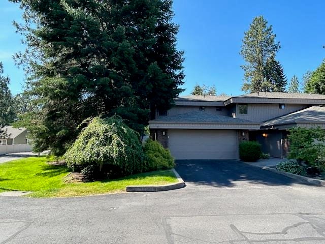 Photo of 1524 E Cambridge Ln, Spokane, WA 99203 (MLS # 202620866)