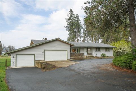 Photo of 727 S Basalt Rd, Spokane, WA 99224 (MLS # 202616103)