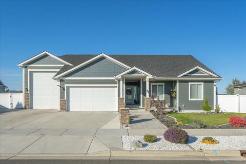 Photo of 2706 W Howesdale Rd, Spokane, WA 99208 (MLS # 202613236)