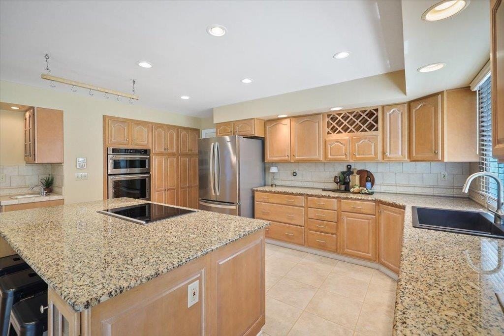Photo of 1728 E Rockwood Blvd, Spokane, WA 99203 (MLS # 202622817)