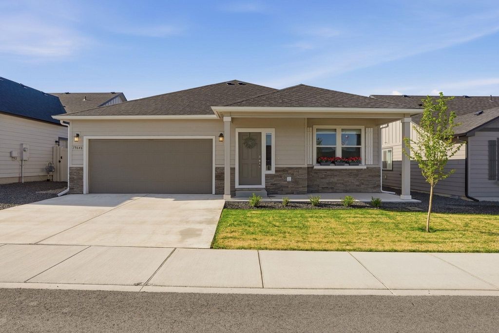 Photo of 19646 E Spruce Ln, Greenacres, WA 99016 (MLS # 202616330)