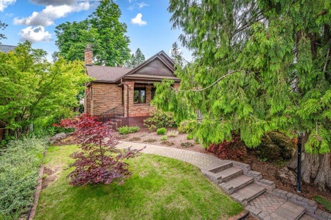 Photo of 1213 W 20th Ave, Spokane, WA 99203 (MLS # 202618868)
