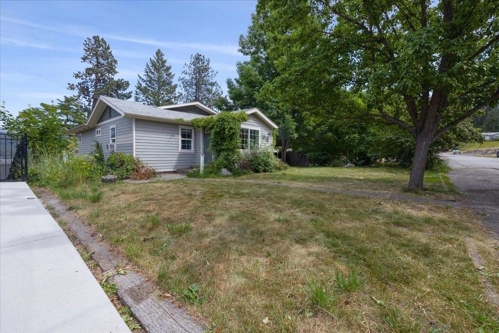 Photo of 1011 S Wright Blvd, Liberty Lake, WA 99019 (MLS # 202619781)