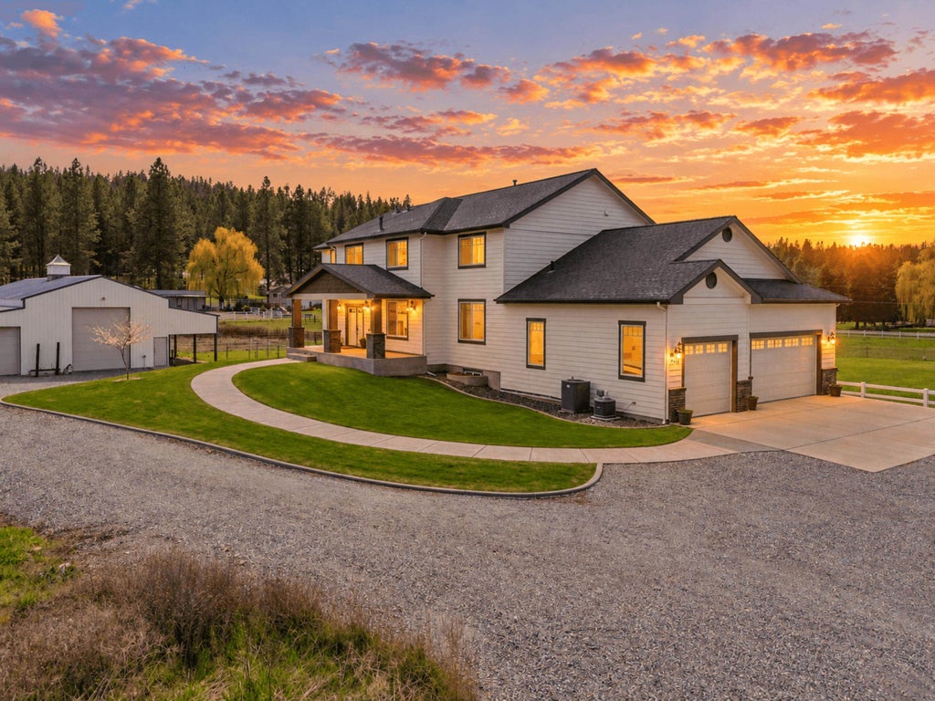 Photo of 4127 S Sullivan Rd, Veradale, WA 99037 (MLS # 202625697)